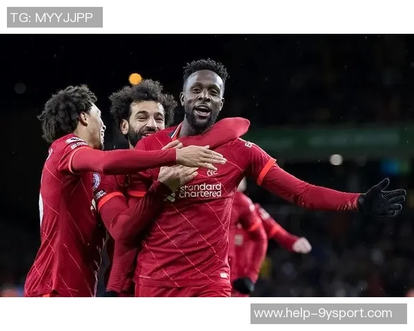 英国足球传奇欧文的辉煌生涯与影响力分析