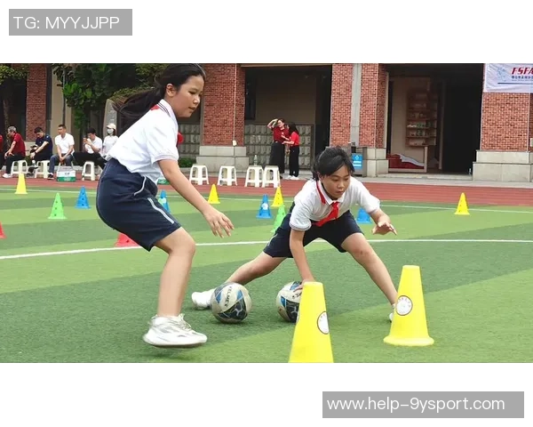 足球传球技巧教学设计与实践探索提升青少年球员的团队协作能力与比赛表现